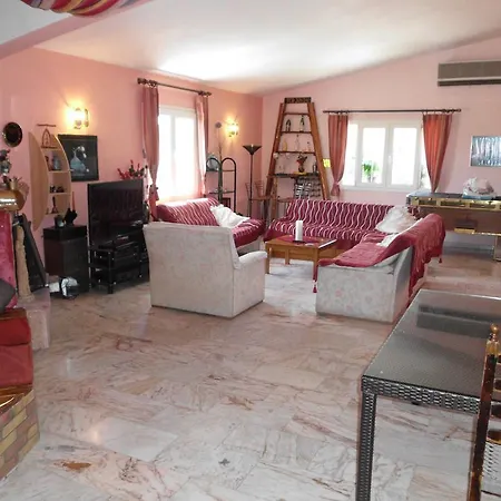 Tom's House Appartement Skriperon